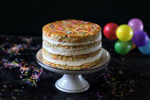 עוגת יום הולדת של מילק בר ניו יורק